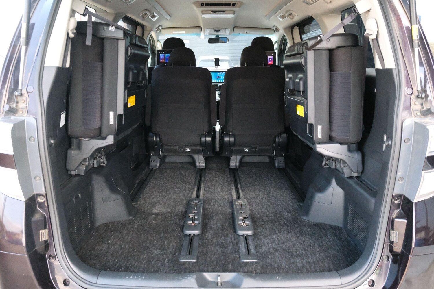 Used Toyota Vellfire 2025 for sale - 76020210: Photo 64