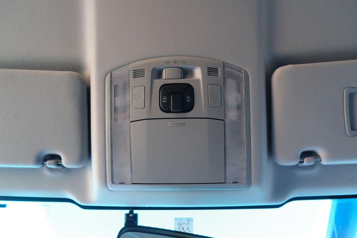 Used Toyota Vellfire 2025 for sale - 76020210: Photo 78