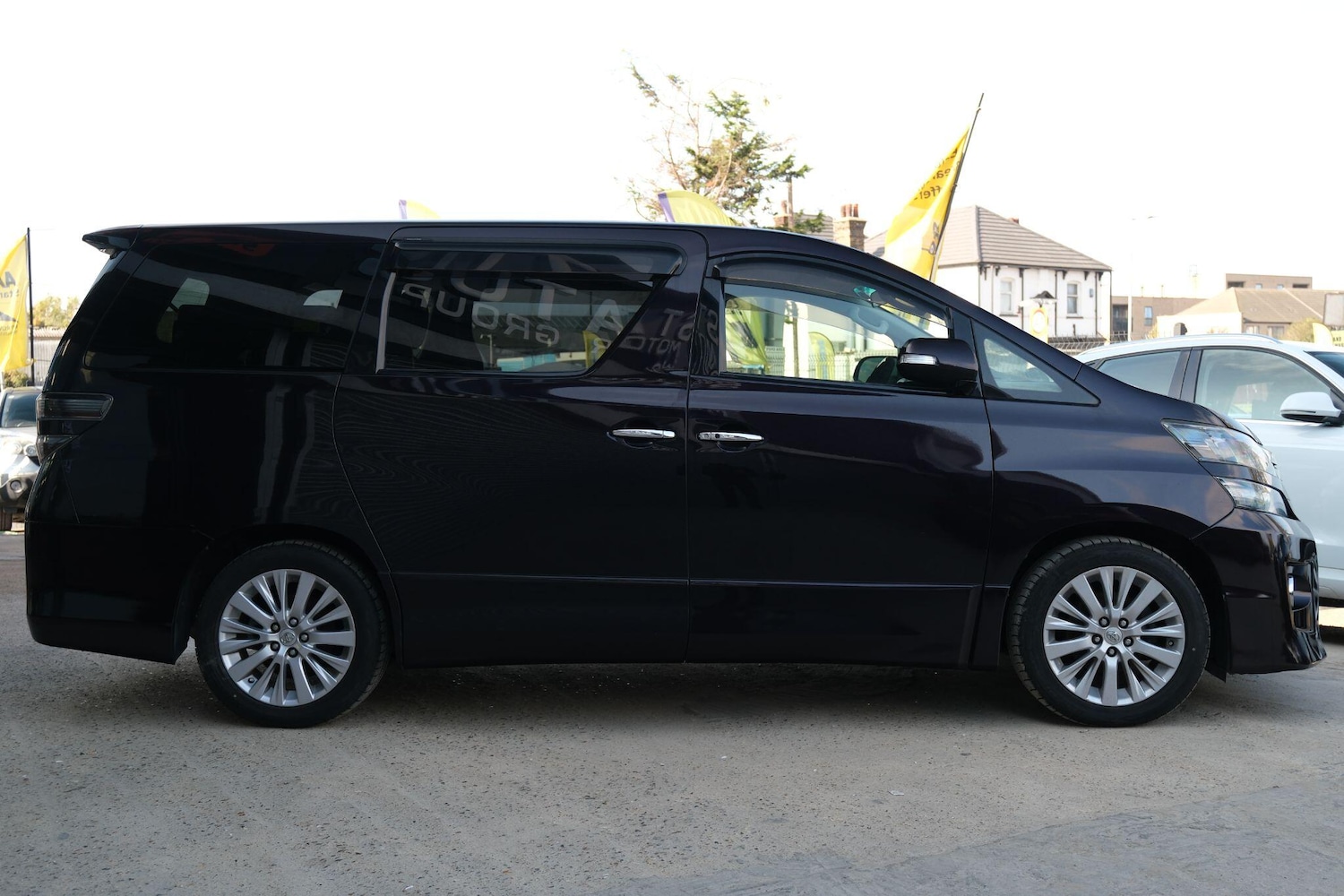 Used Toyota Vellfire 2025 for sale - 76020210: Photo 9