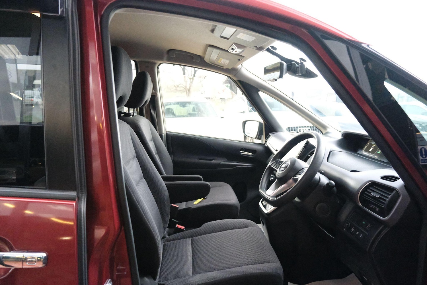 Used Nissan Serena 2026 for sale - 77387288: Photo 11