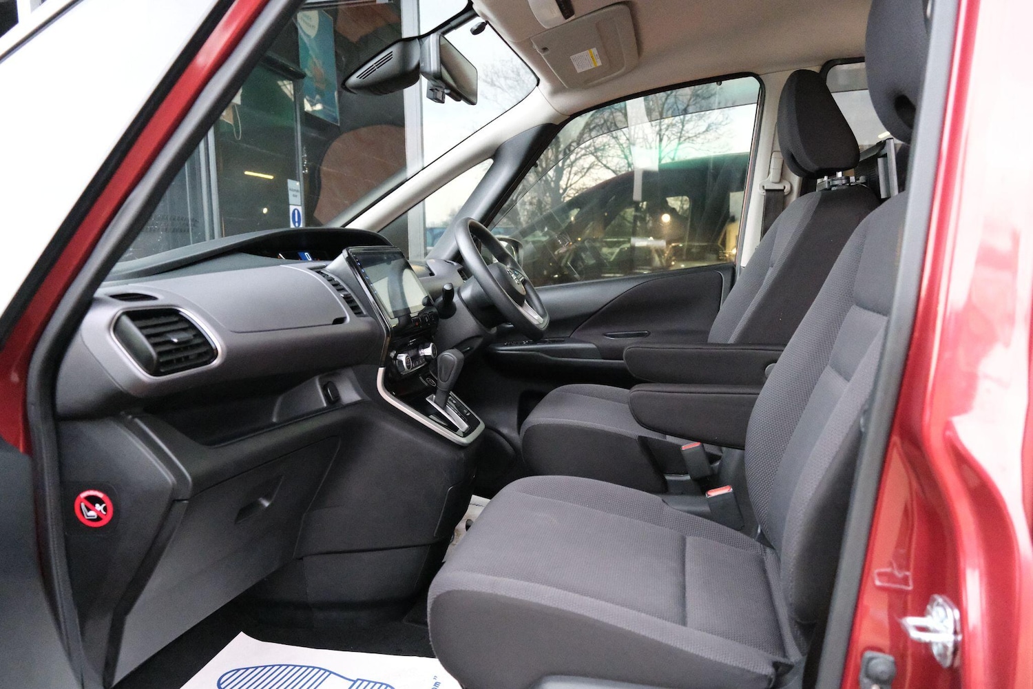 Used Nissan Serena 2026 for sale - 77387288: Photo 12