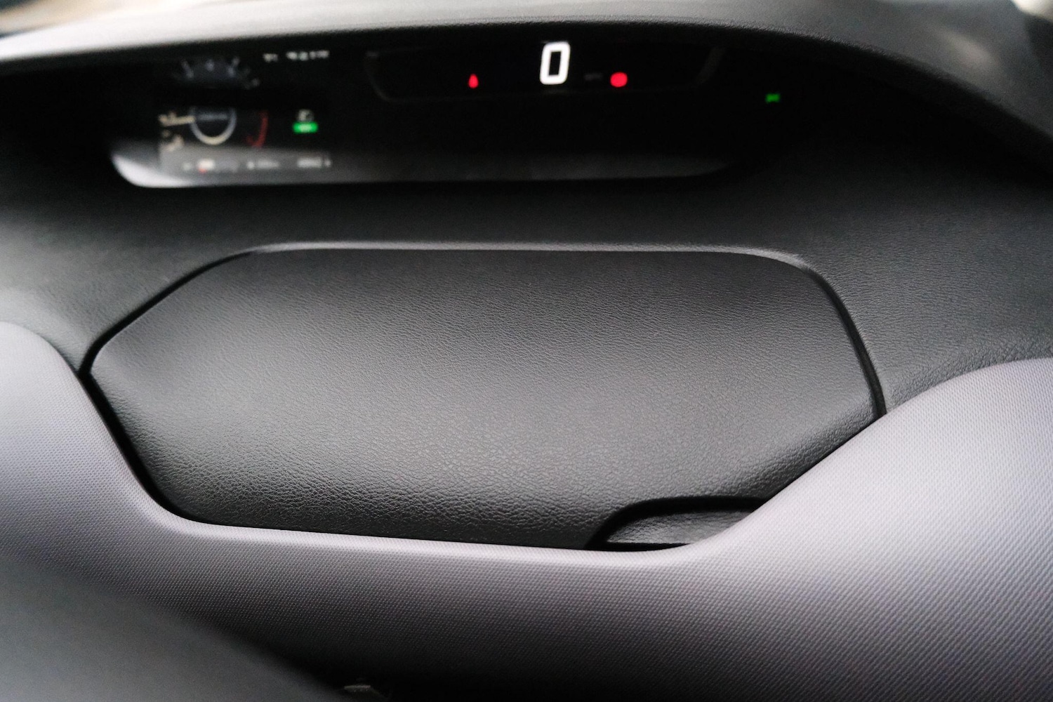 Used Nissan Serena 2026 for sale - 77387288: Photo 35