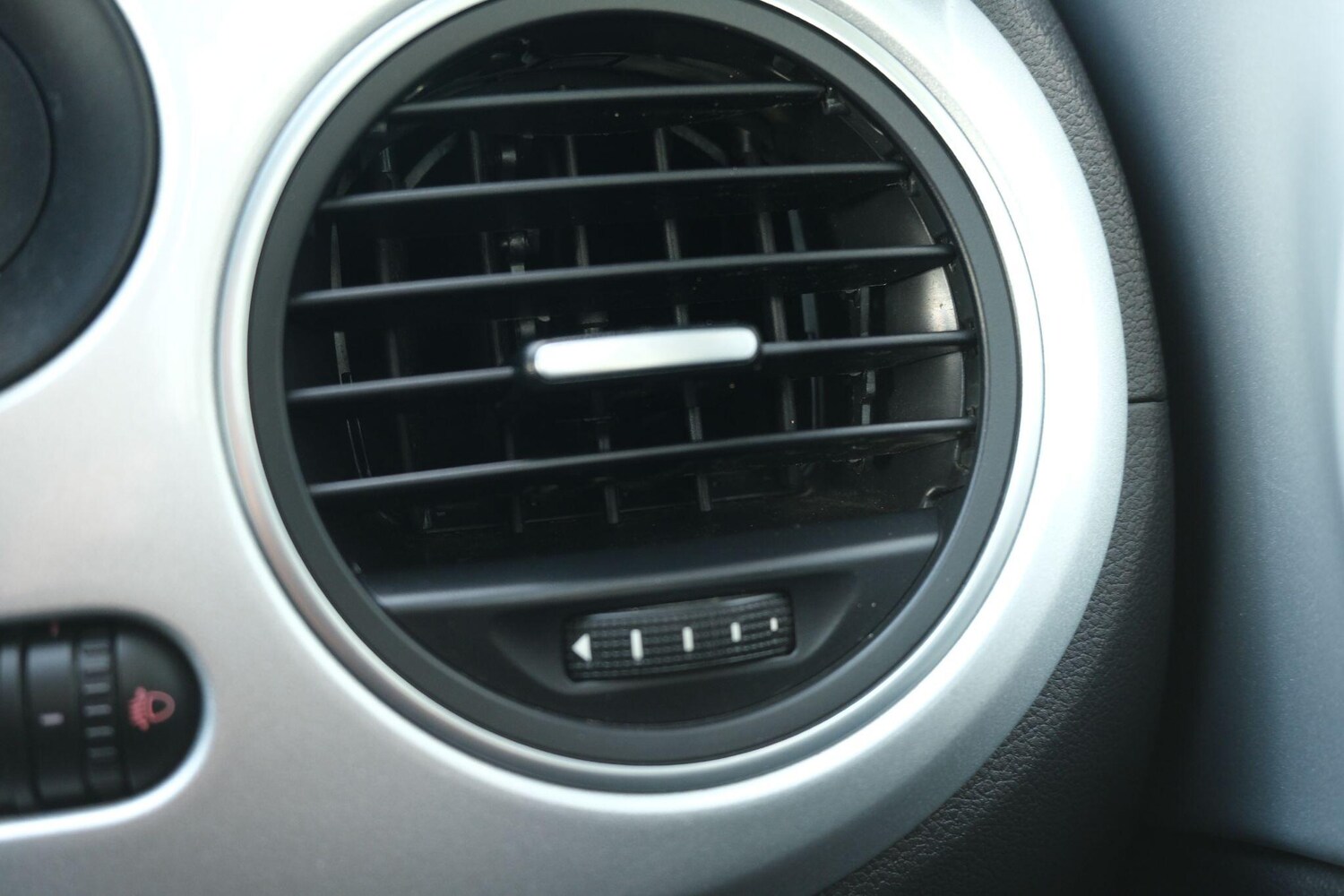 Used Volkswagen Beetle for sale - 77586642: Photo 33