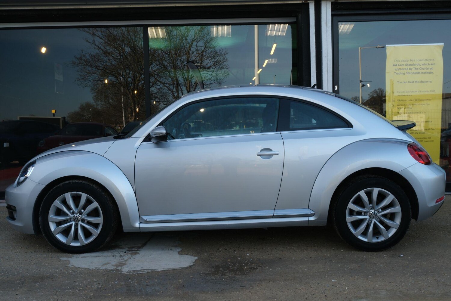 Used Volkswagen Beetle for sale - 77586642: Photo 9