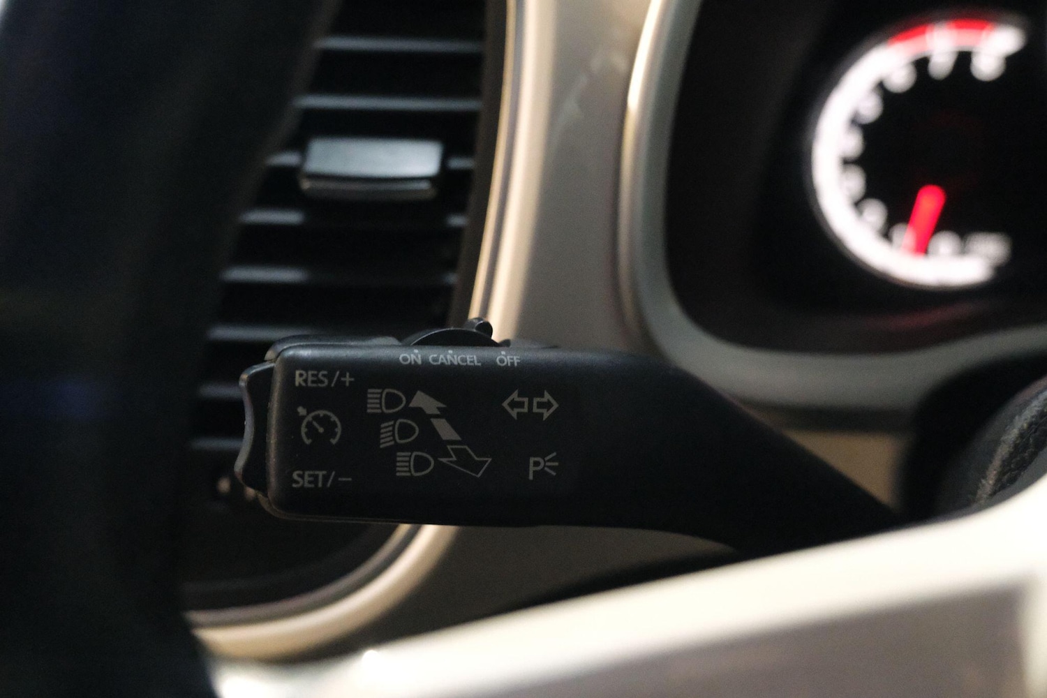 Used Volkswagen Beetle for sale - 76539080: Photo 24