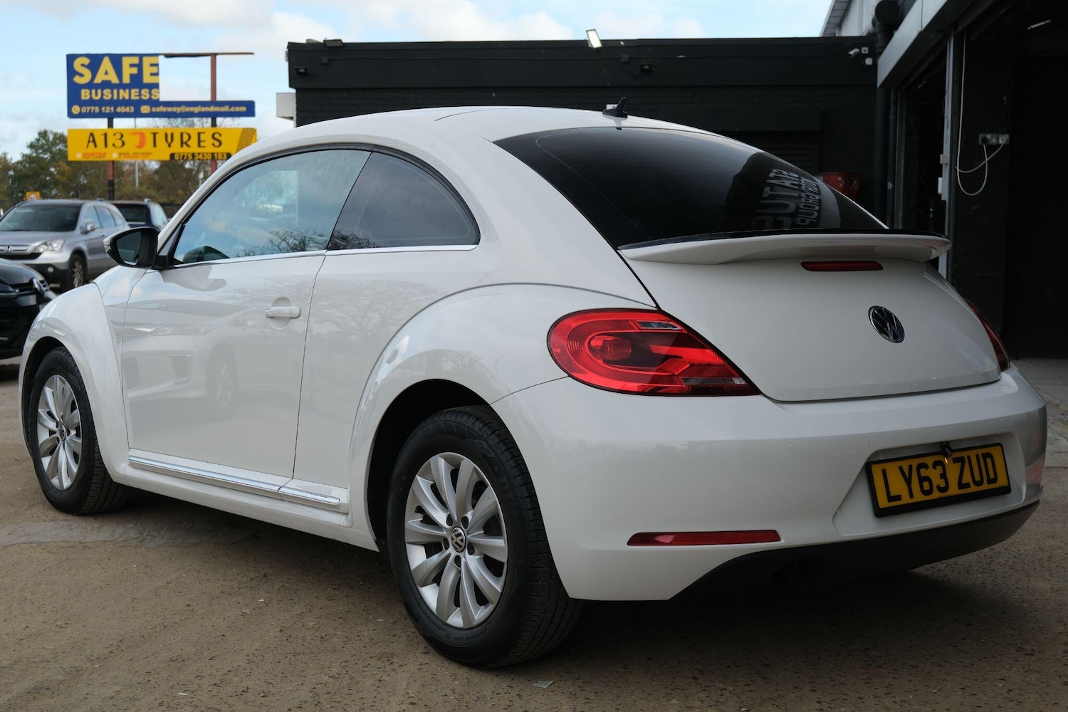 Used Volkswagen Beetle for sale - 76539080: Photo 4
