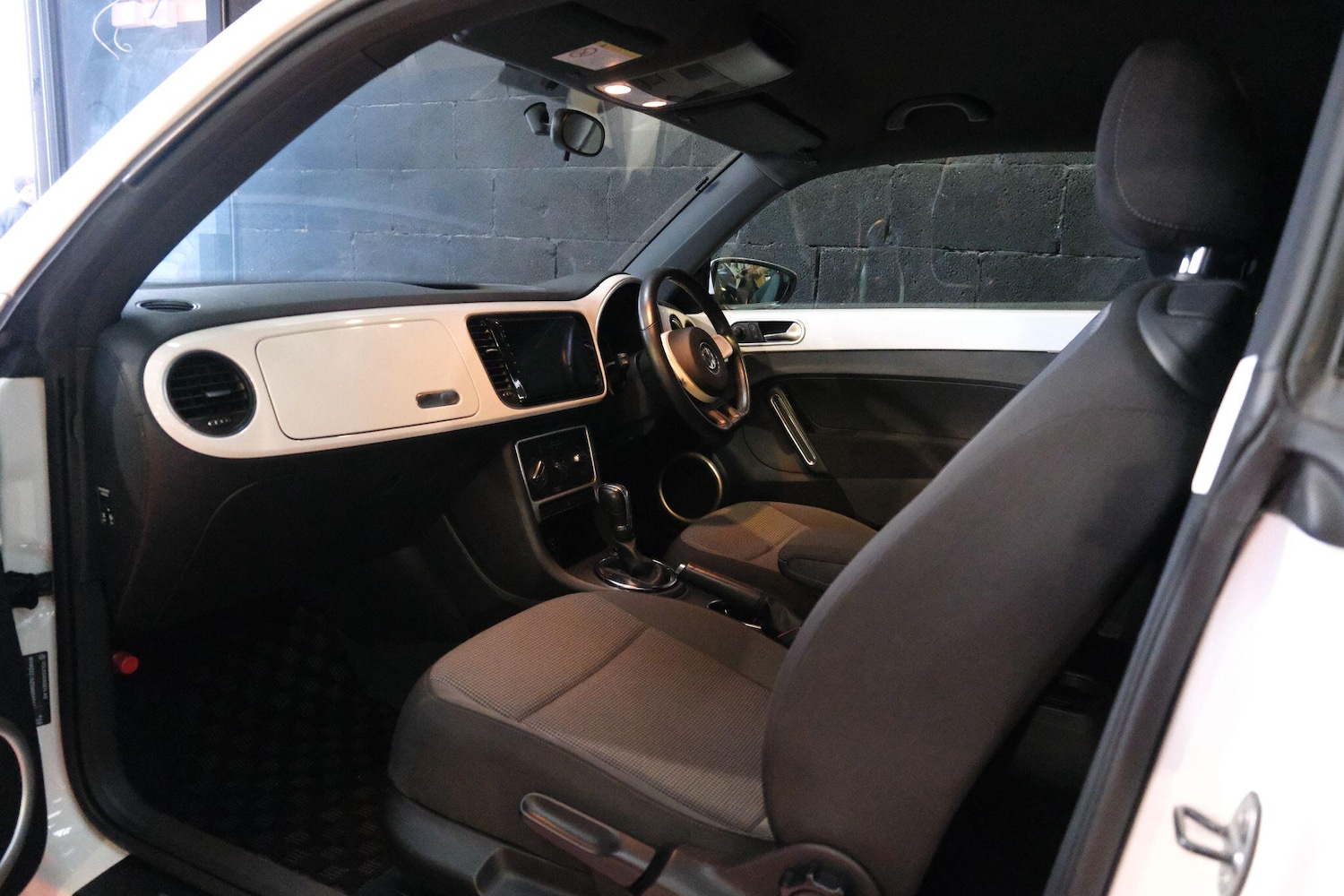 Used Volkswagen Beetle for sale - 76539080: Photo 42