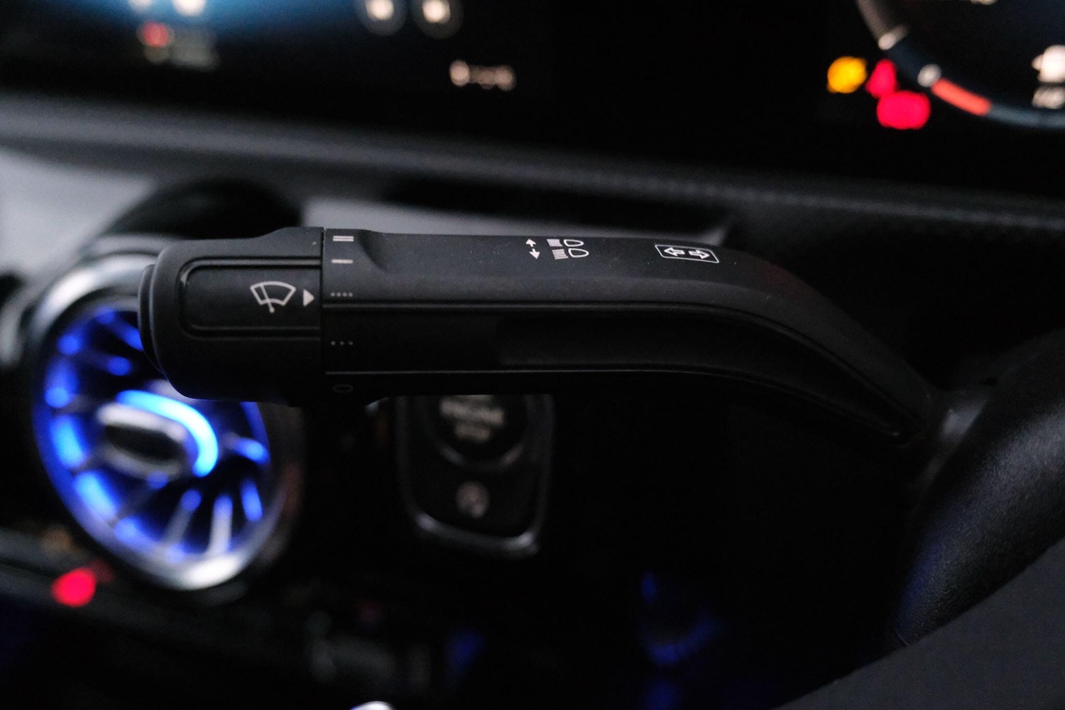 Used Mercedes-Benz CLA 2020 for sale - 76667401: Photo 32