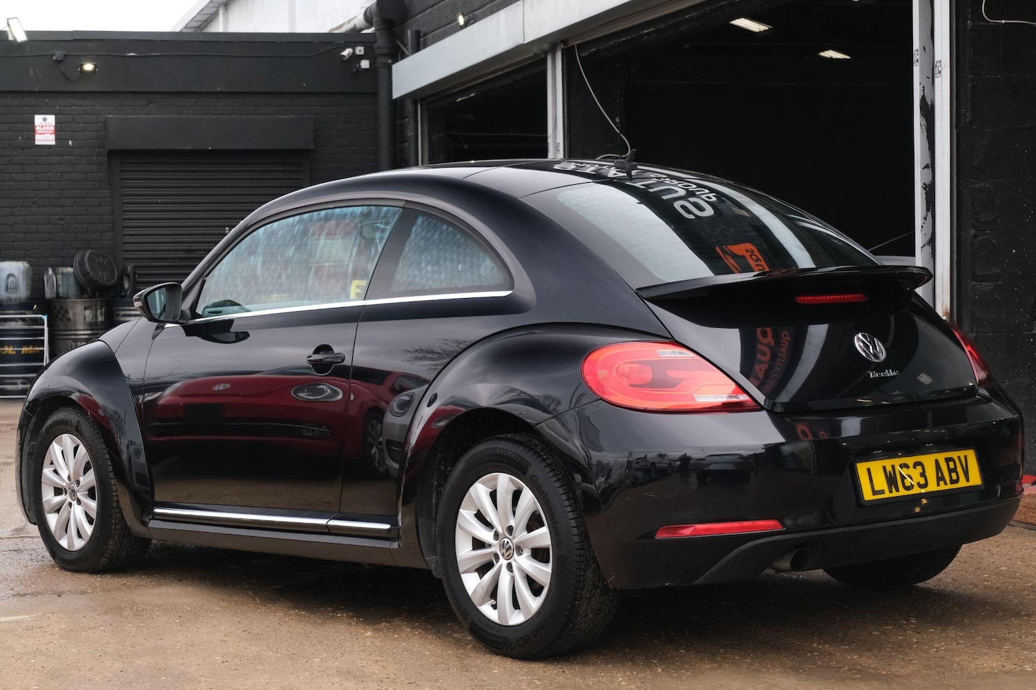 Used Volkswagen Beetle for sale - 77537325: Photo 4