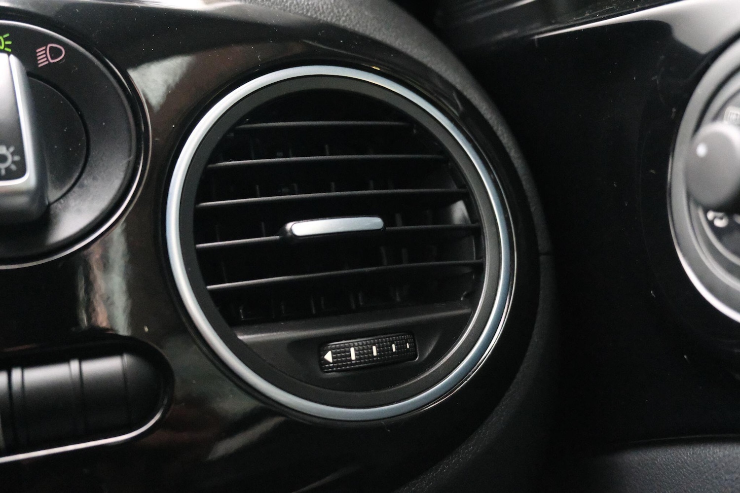 Used Volkswagen Beetle for sale - 77537325: Photo 51