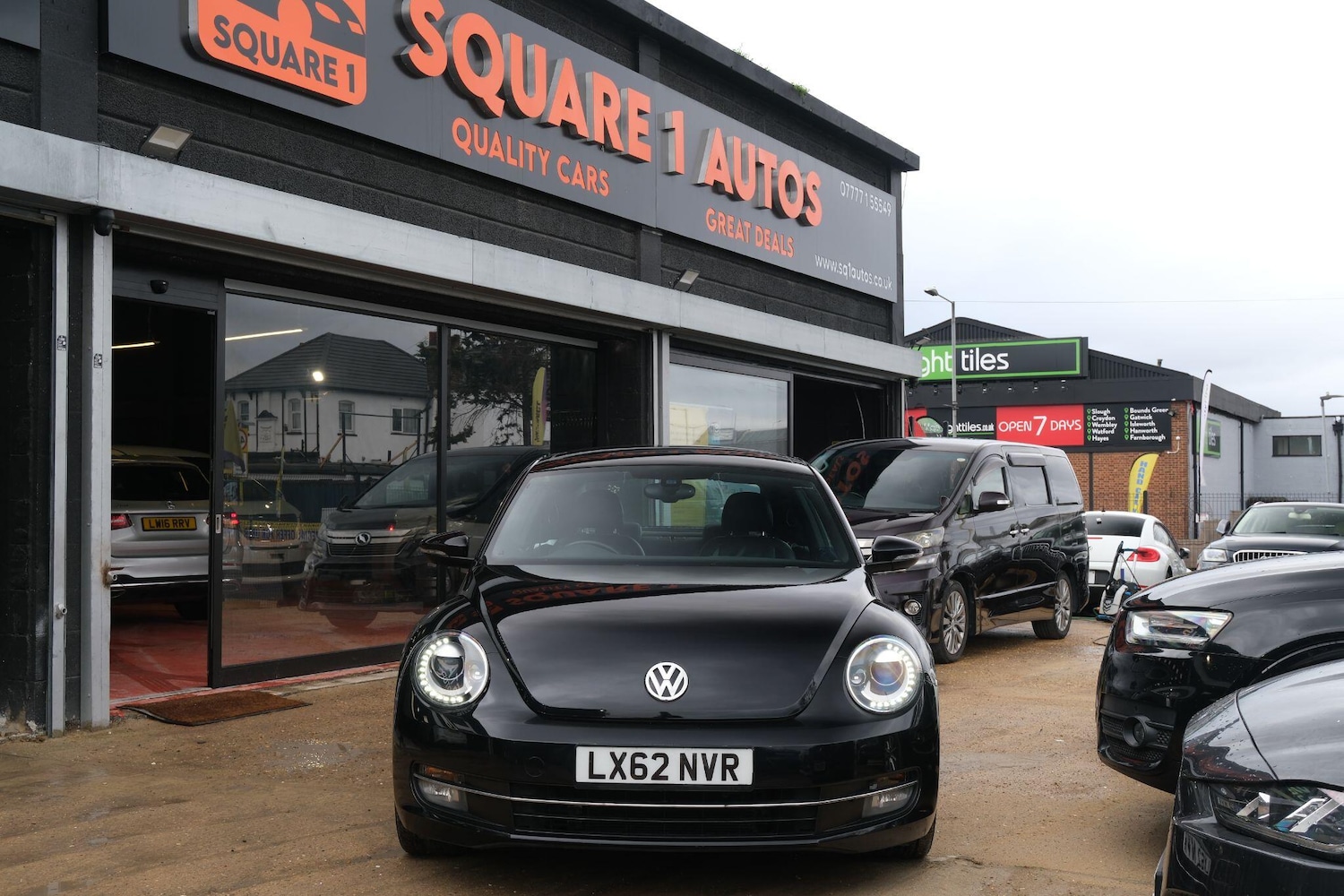 Used Volkswagen Beetle 2025 for sale - 77291375: Photo 2