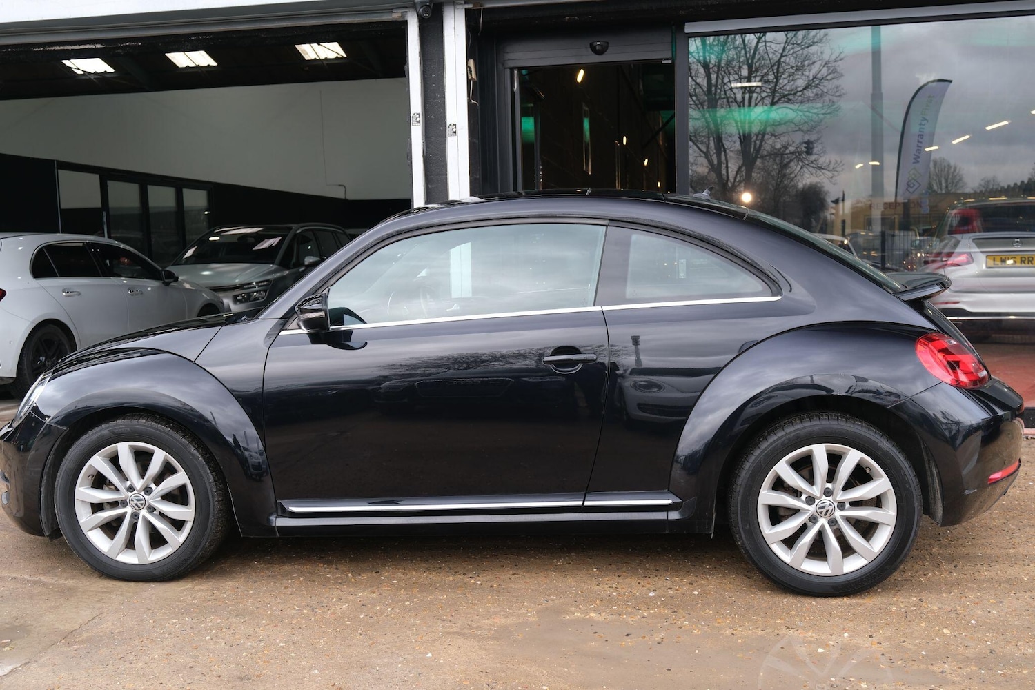 Used Volkswagen Beetle 2025 for sale - 77291375: Photo 8