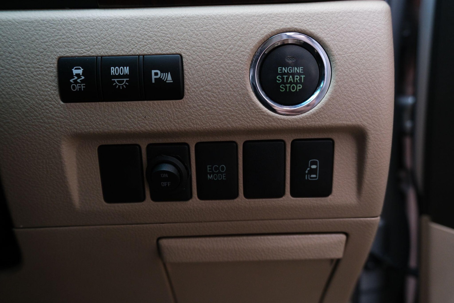 Used Toyota Alphard for sale - 77537719: Photo 33