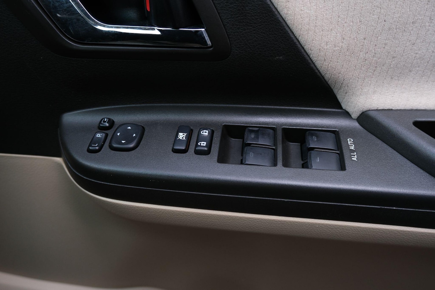 Used Toyota Alphard for sale - 77537719: Photo 35