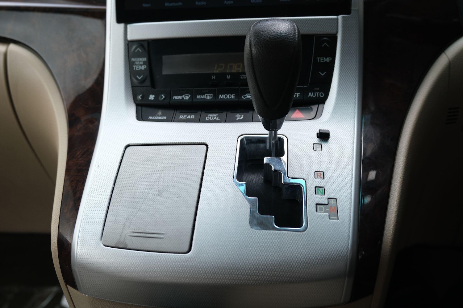 Used Toyota Alphard for sale - 77537719: Photo 38