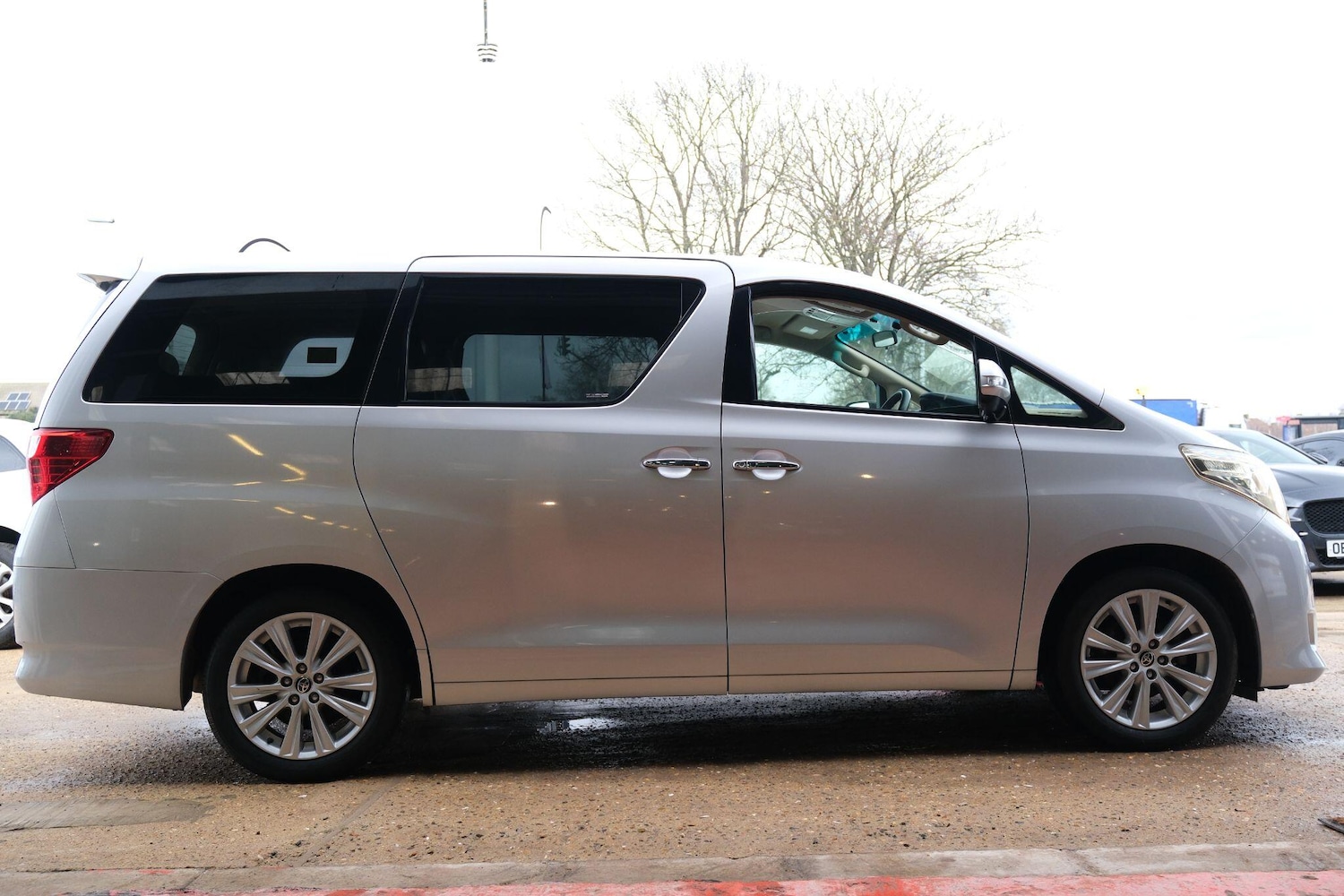 Used Toyota Alphard for sale - 77537719: Photo 6