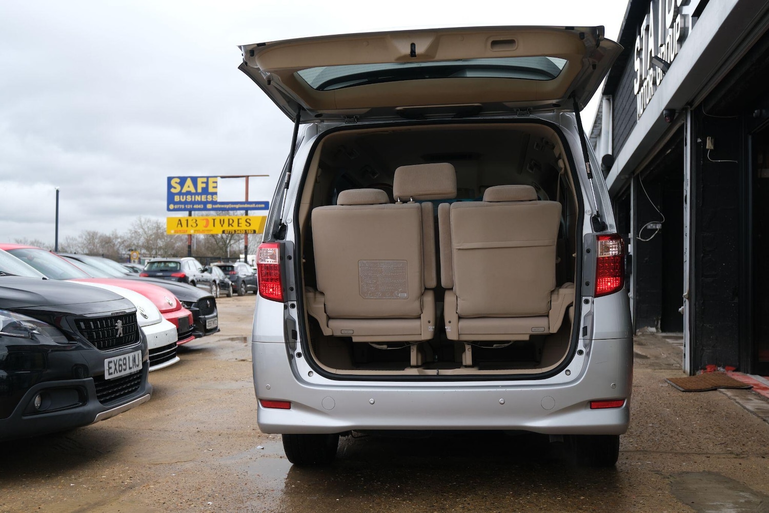 Used Toyota Alphard for sale - 77537719: Photo 9