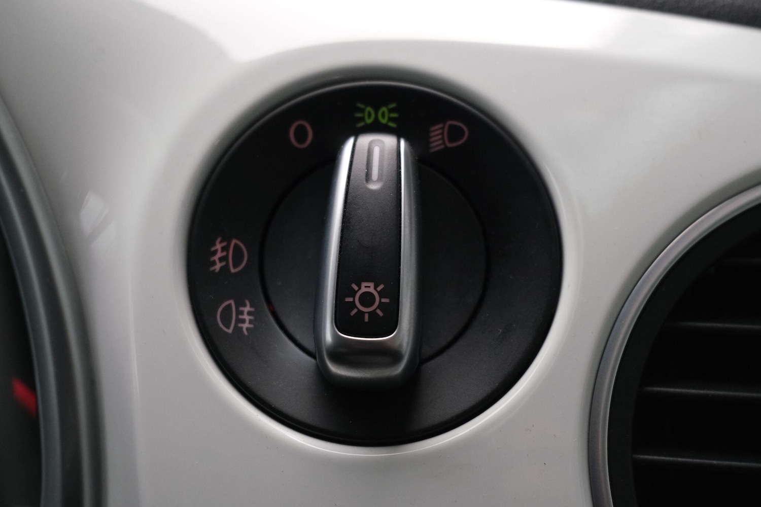 Used Volkswagen Beetle for sale - 77497375: Photo 31