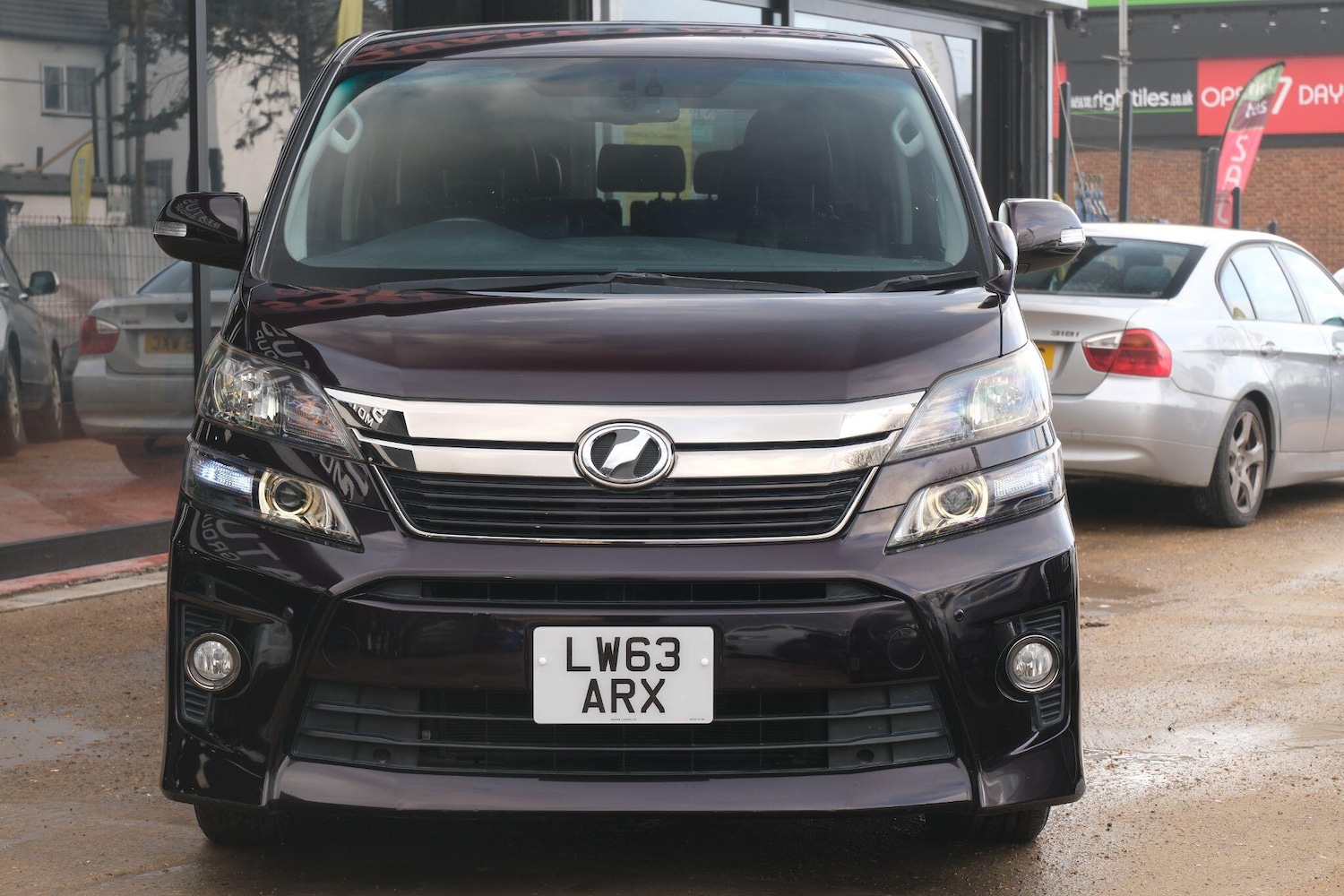 Used Toyota Vellfire 2026 for sale - 77306053: Photo 4