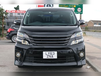Used Toyota Vellfire 2014 for sale - 75464193: Photo