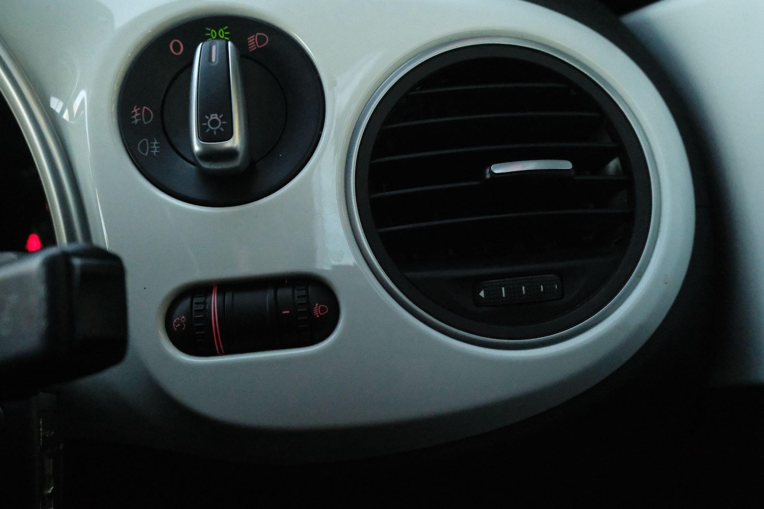 Used Volkswagen Beetle for sale - 77538046: Photo 30