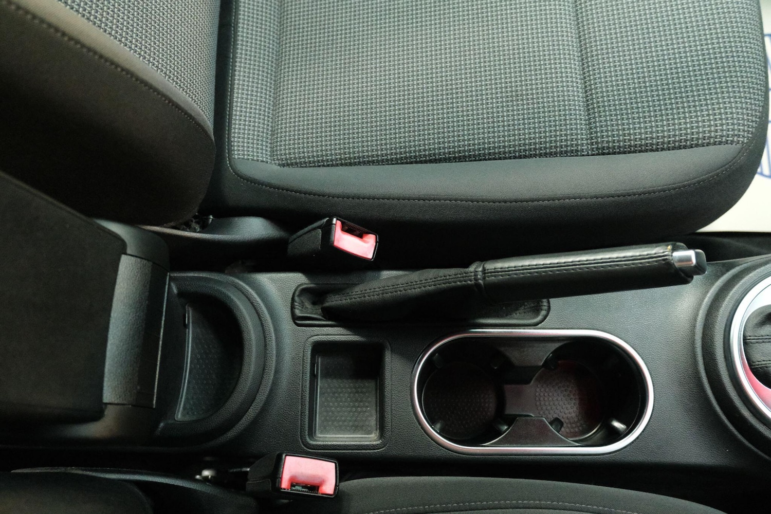 Used Volkswagen Beetle for sale - 77753509: Photo 19