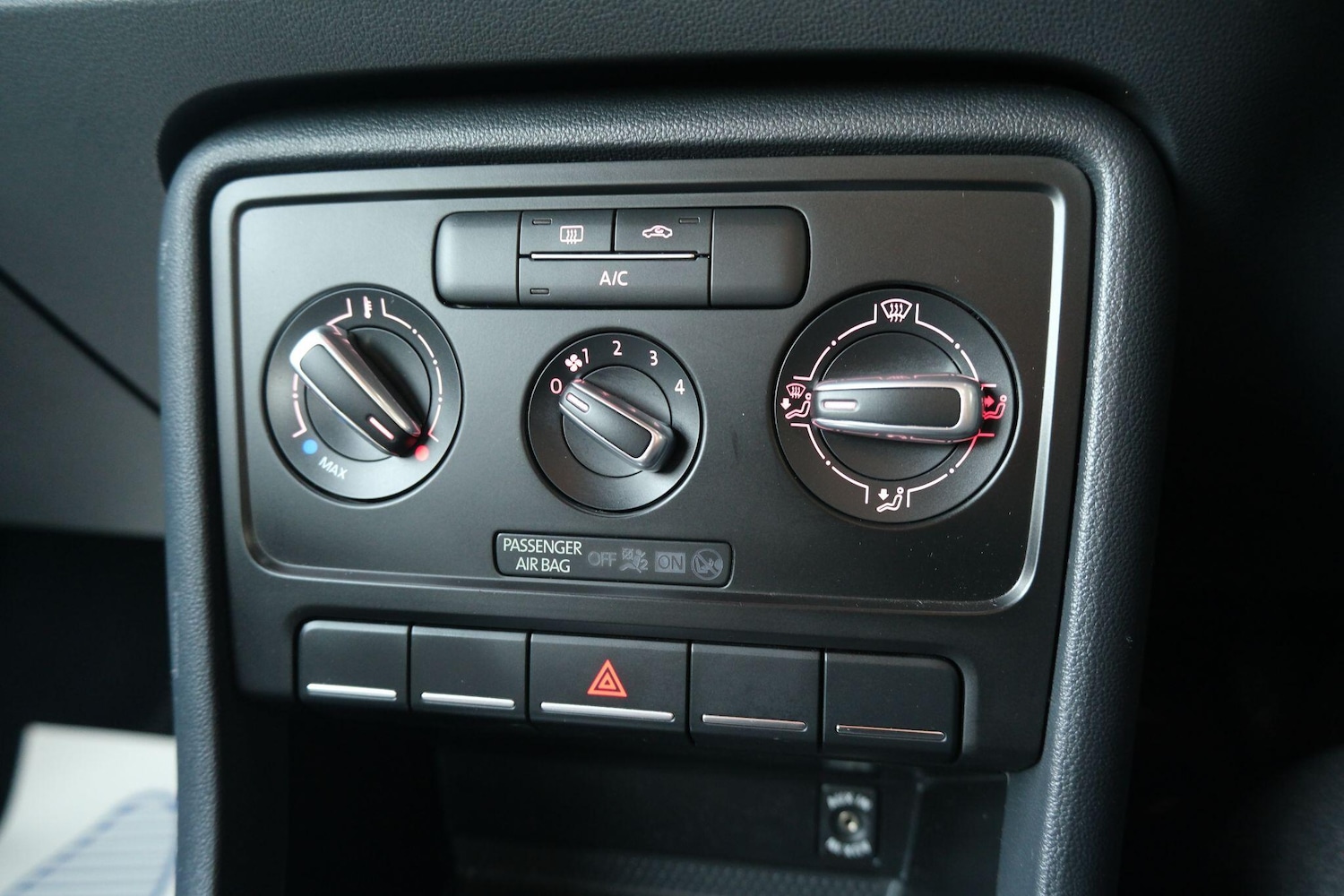 Used Volkswagen Beetle for sale - 77753509: Photo 24