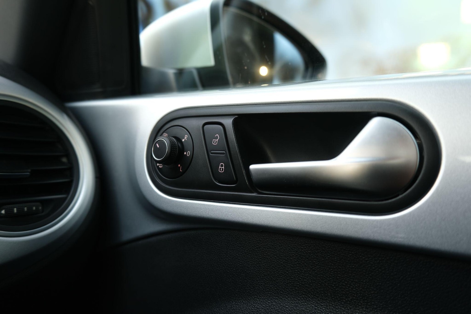 Used Volkswagen Beetle for sale - 77753509: Photo 34