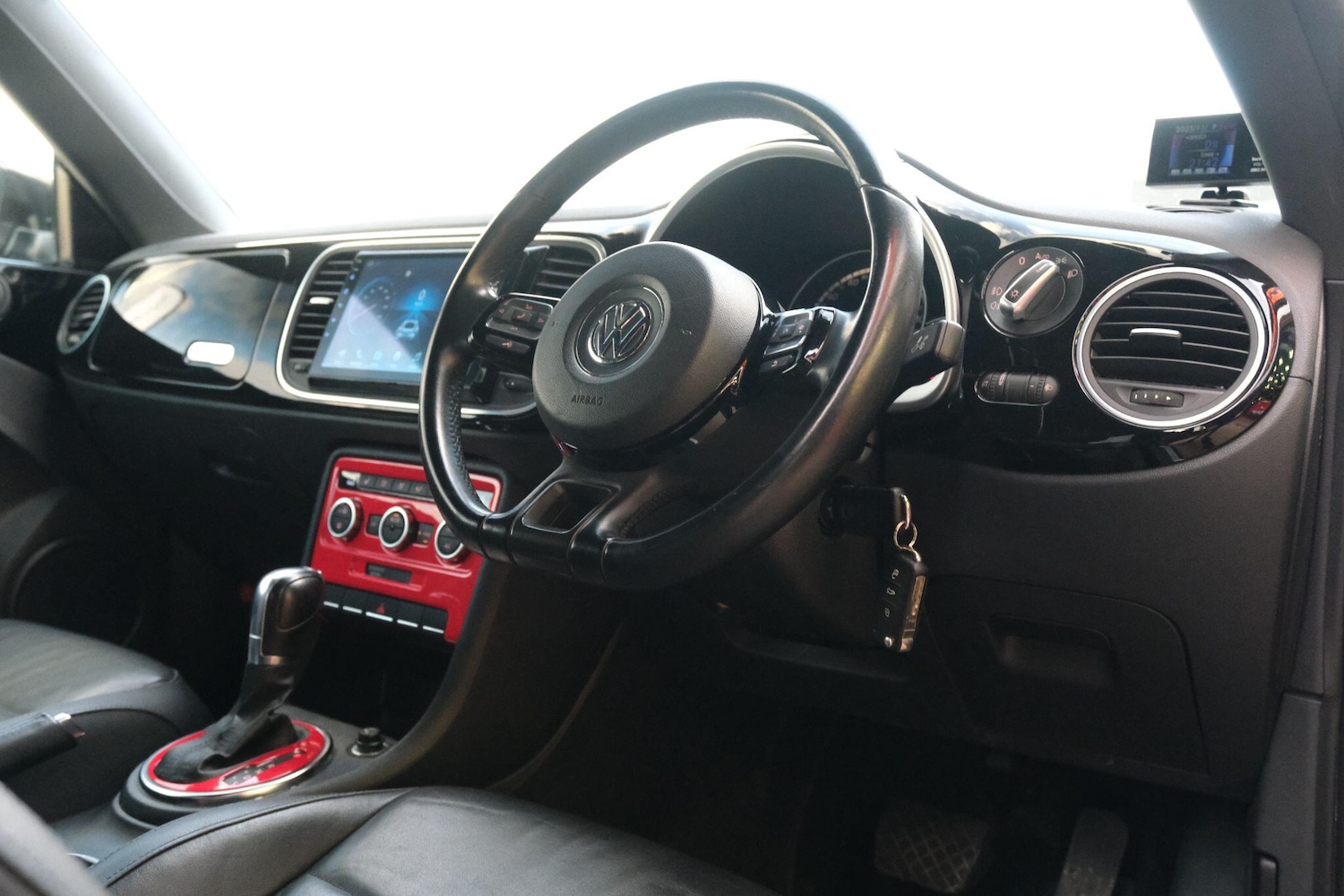 Used Volkswagen Beetle for sale - 76538665: Photo 12