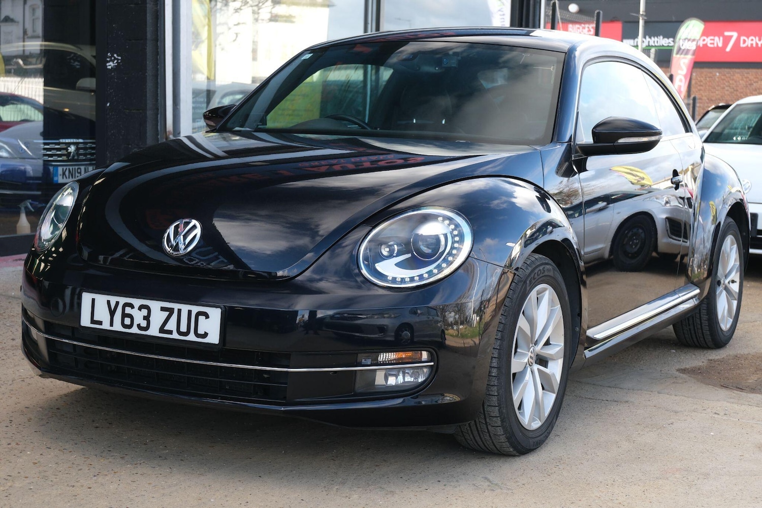 Used Volkswagen Beetle for sale - 76538665: Photo 3