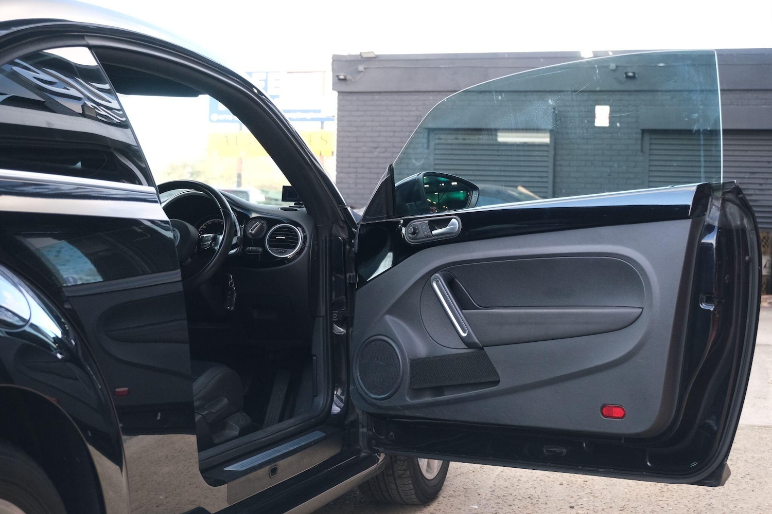 Used Volkswagen Beetle for sale - 76538665: Photo 33