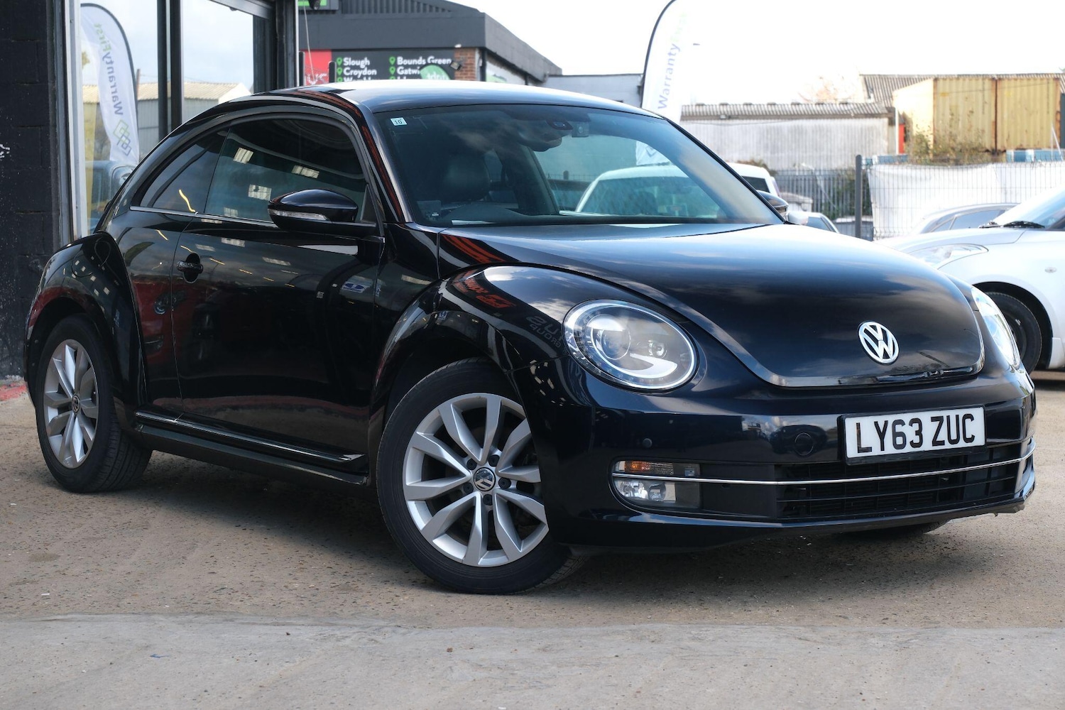 Used Volkswagen Beetle for sale - 76538665: Photo 5