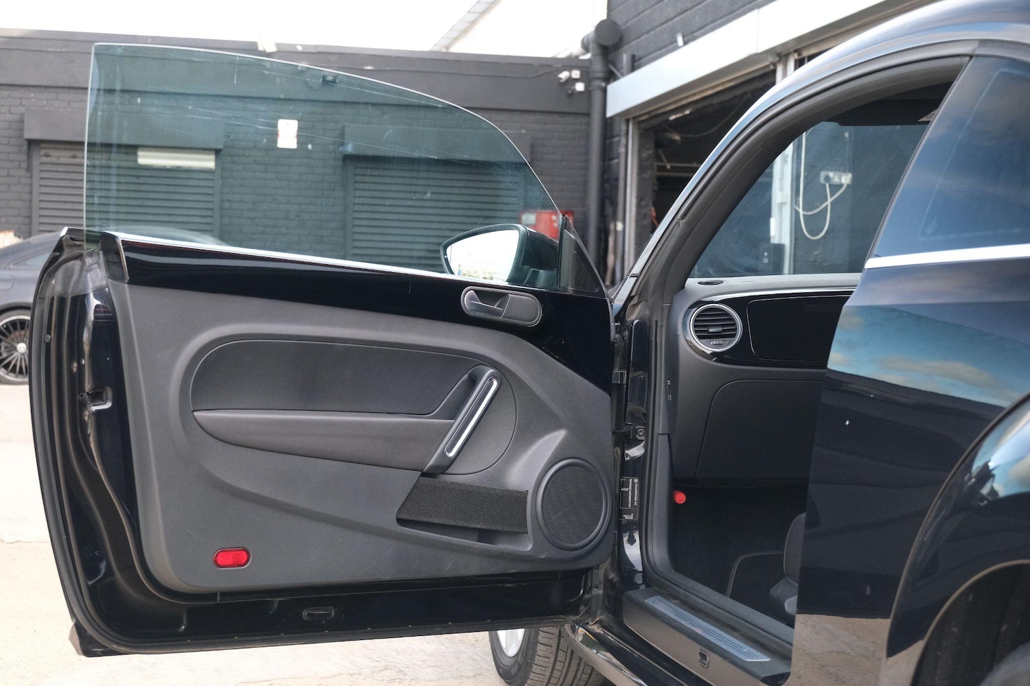 Used Volkswagen Beetle for sale - 76538665: Photo 59