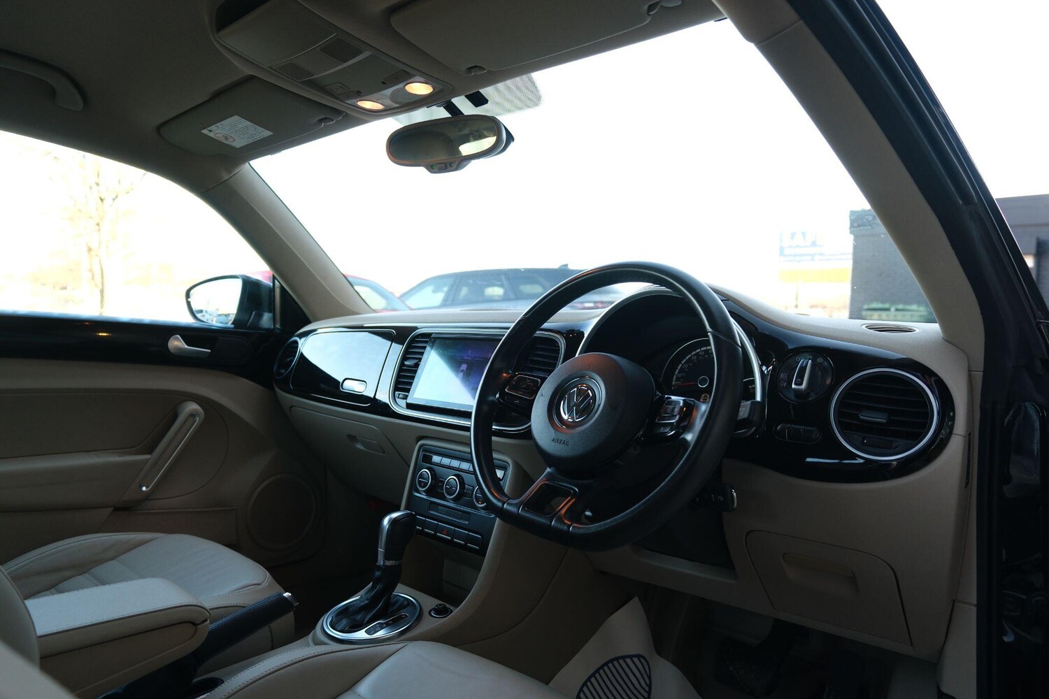 Used Volkswagen Beetle for sale - 77574188: Photo 11