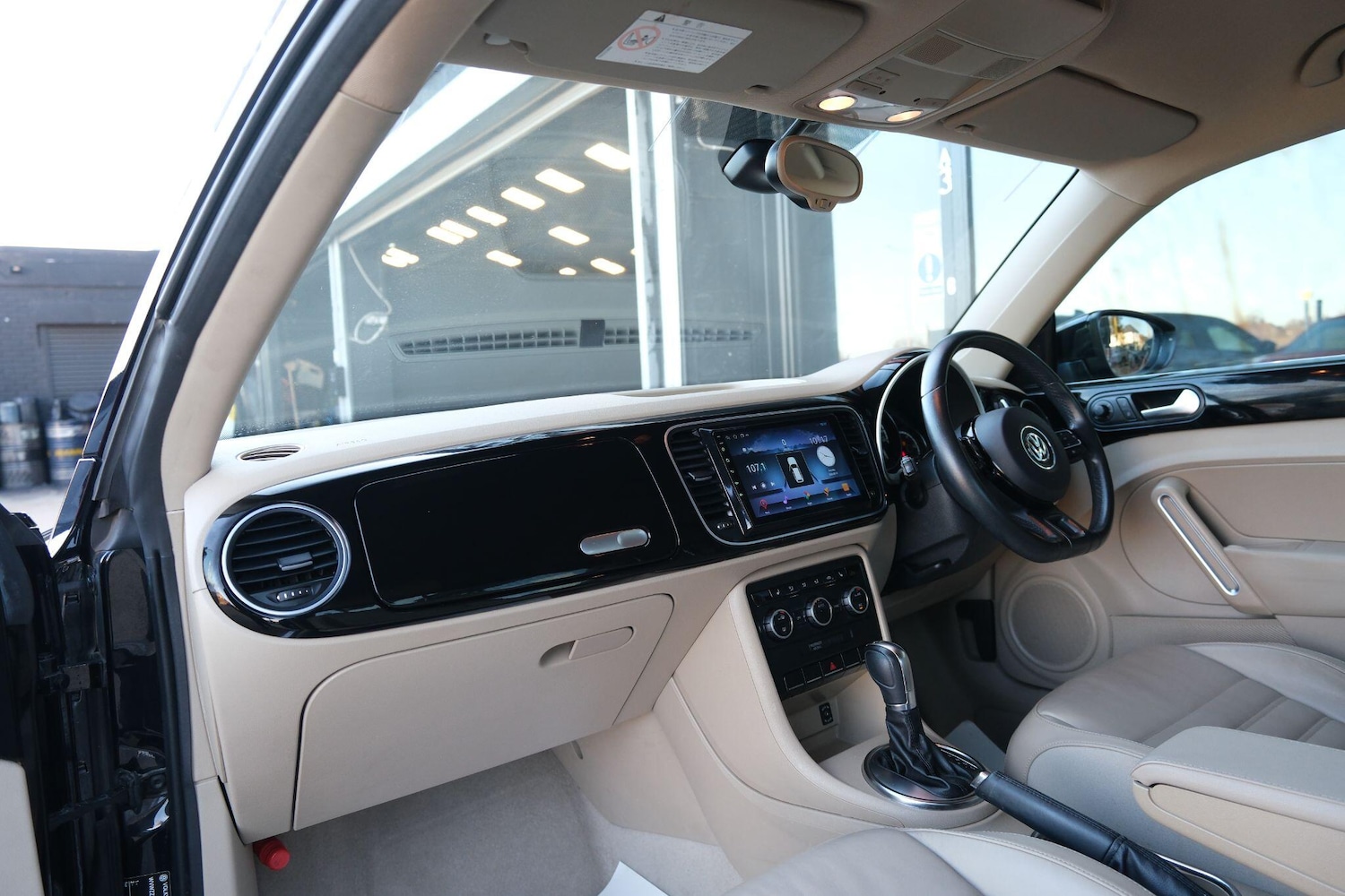 Used Volkswagen Beetle for sale - 77574188: Photo 12