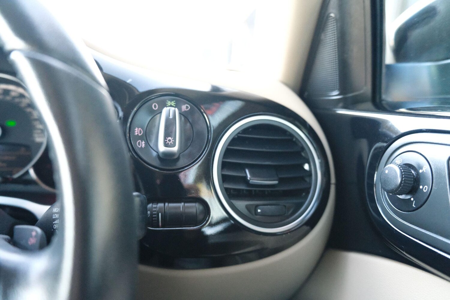 Used Volkswagen Beetle for sale - 77574188: Photo 30