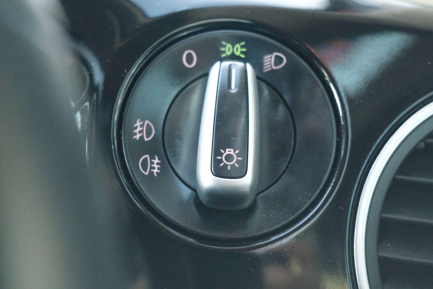 Used Volkswagen Beetle for sale - 77574188: Photo 31