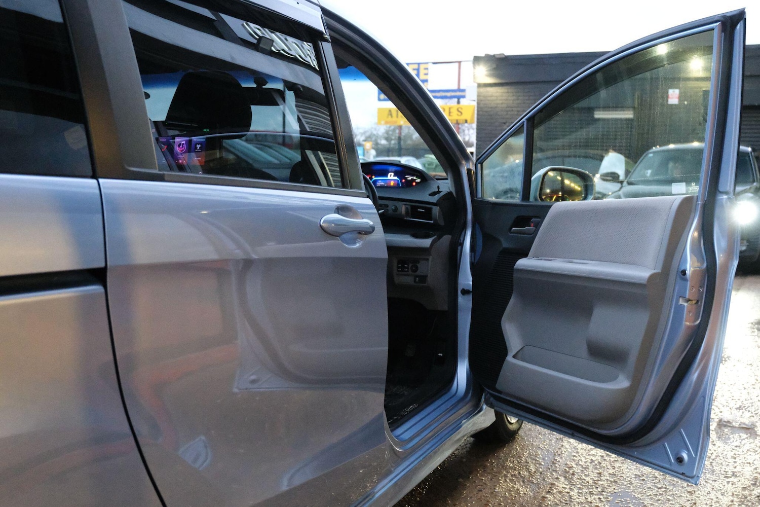 Used Honda Freed for sale - 76913482: Photo 36