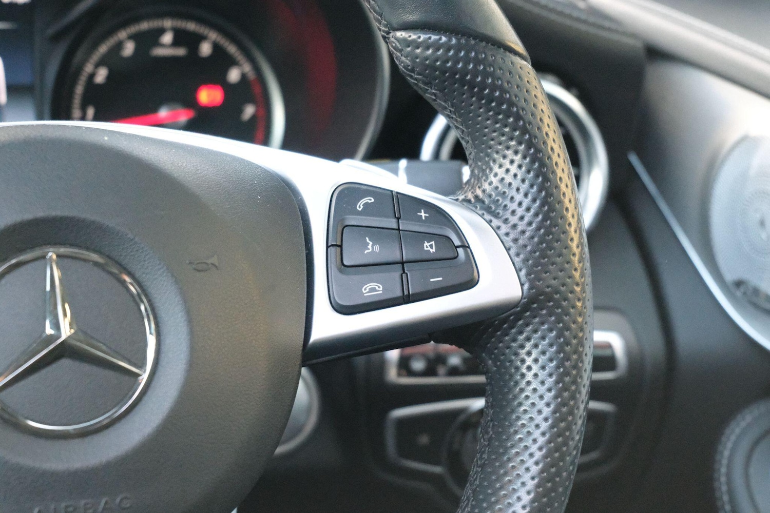 Used Mercedes-Benz GLC for sale - 77395704: Photo 32