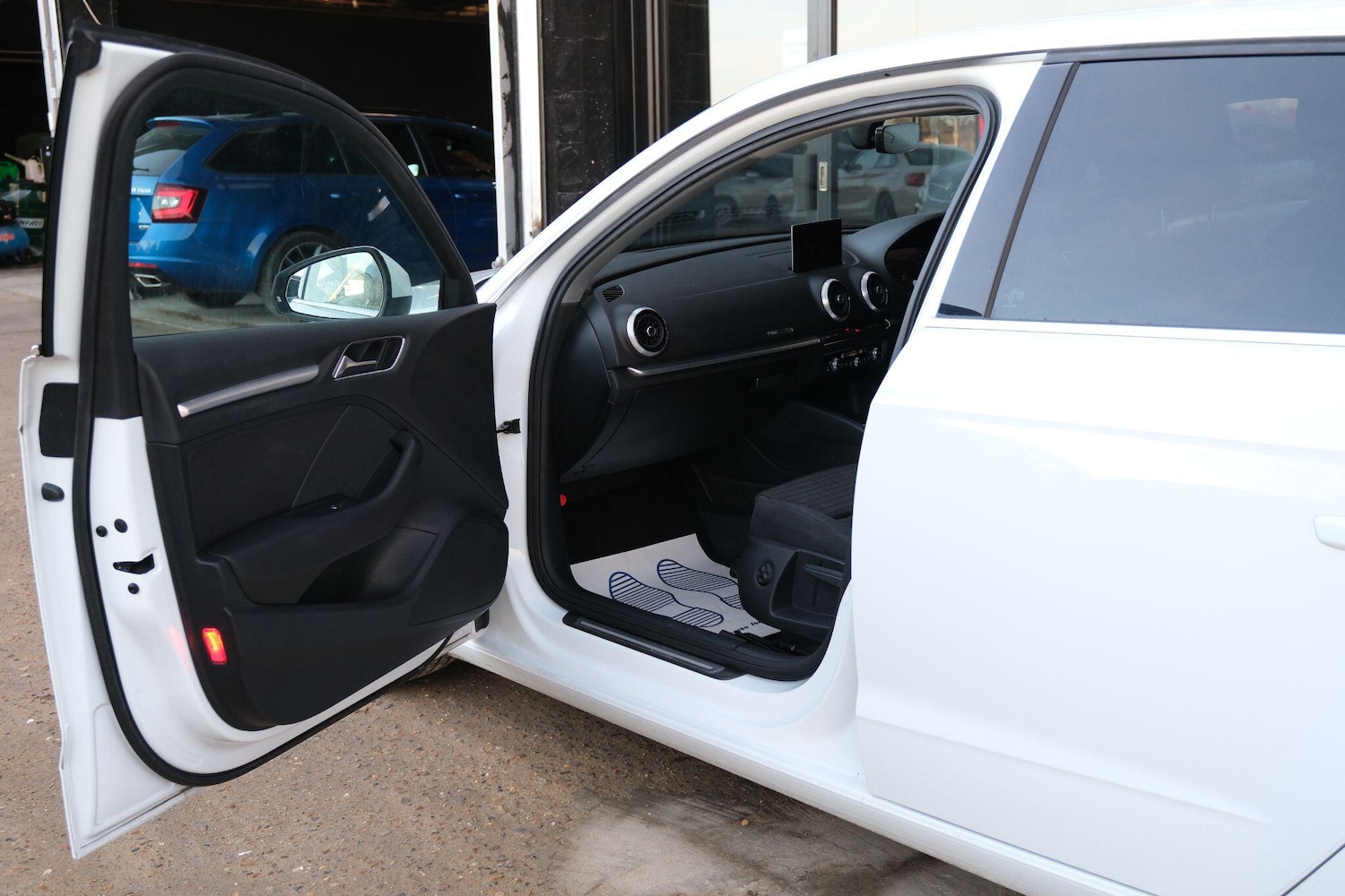 Used Audi A3 for sale - 76935836: Photo 67