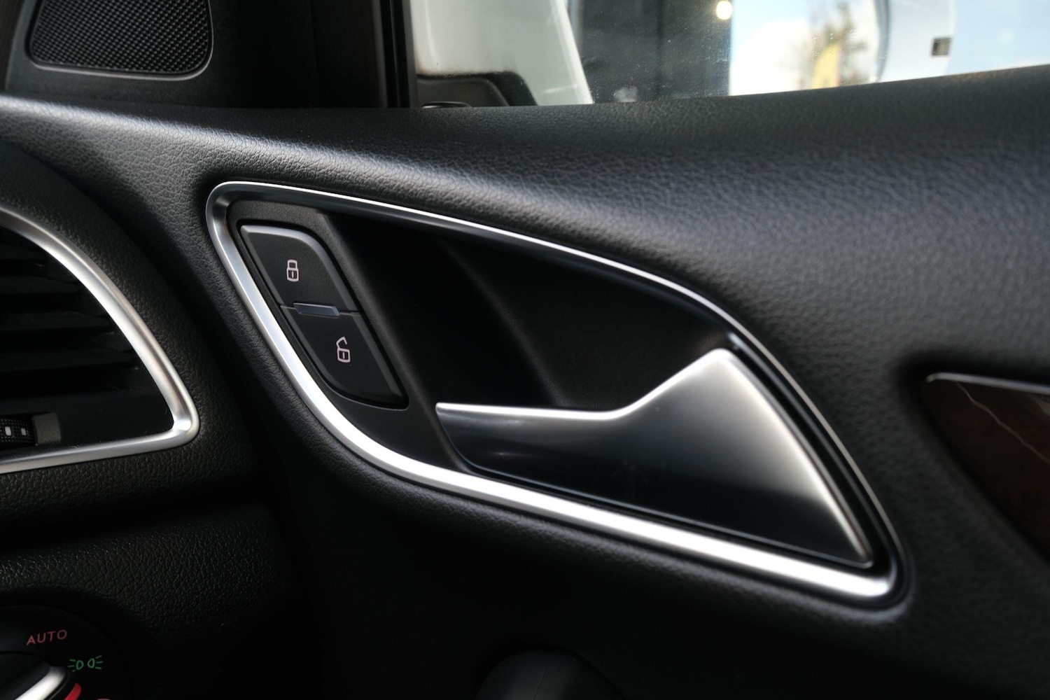 Used Audi Q3 for sale - 77883160: Photo 29