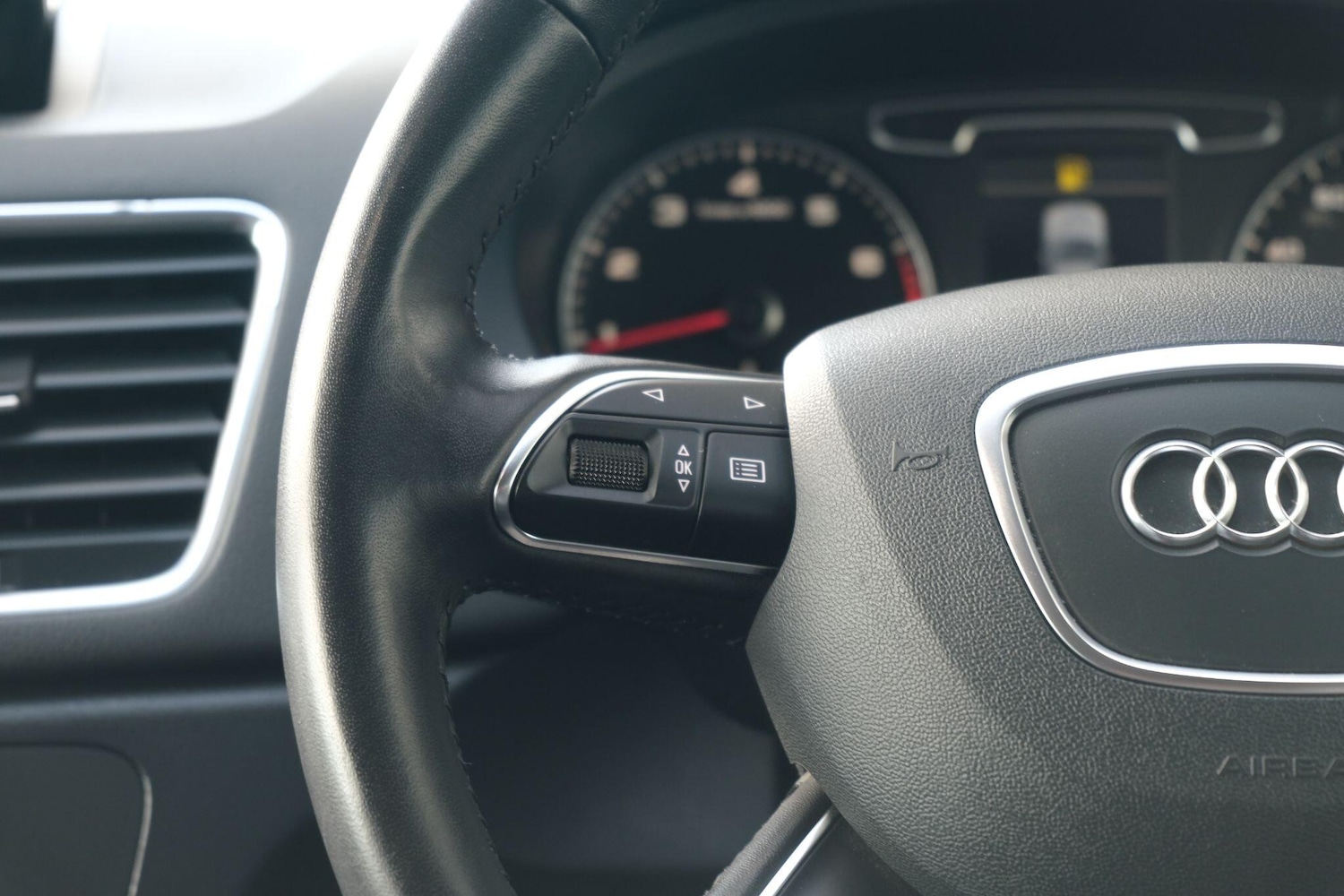 Used Audi Q3 for sale - 77883160: Photo 52