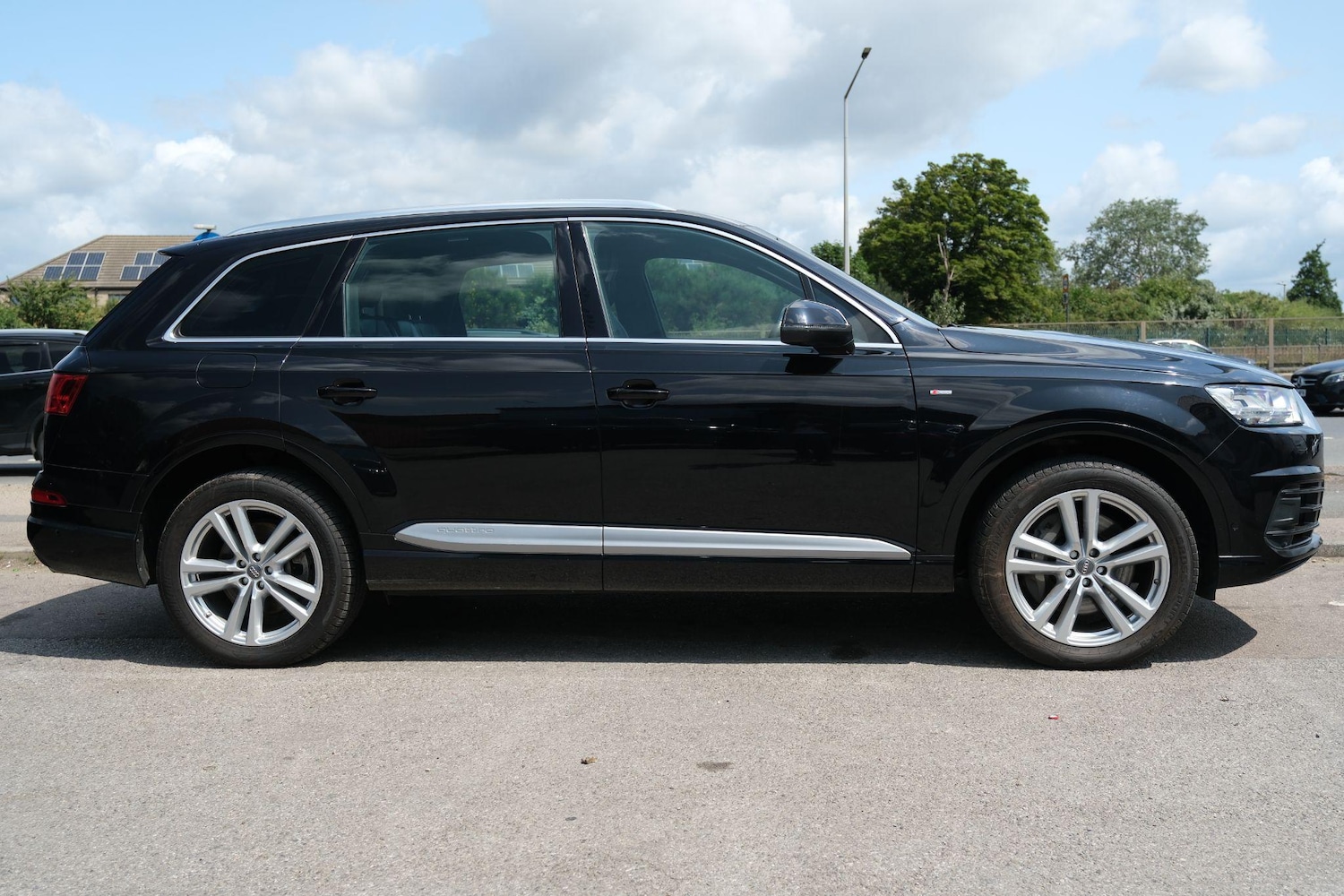 Used Audi Q7 2025 for sale - 76993687: Photo 4