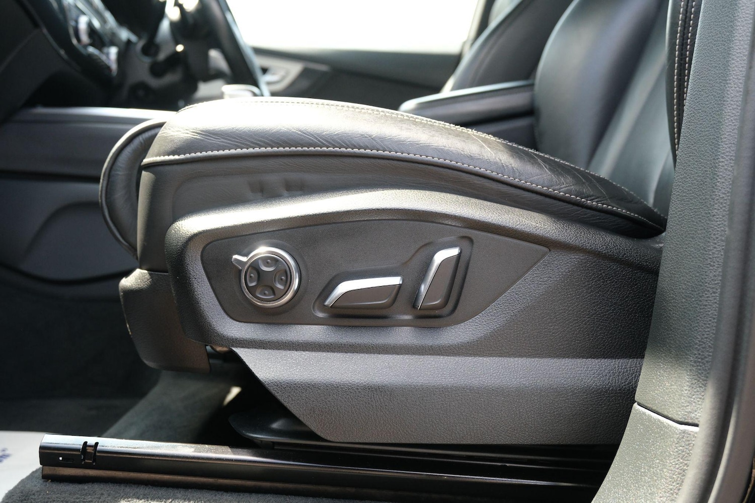 Used Audi Q7 2025 for sale - 76993687: Photo 74