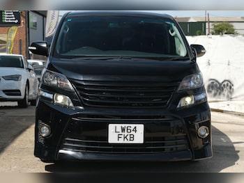Used Toyota Vellfire 2014 for sale - 79349489: Photo