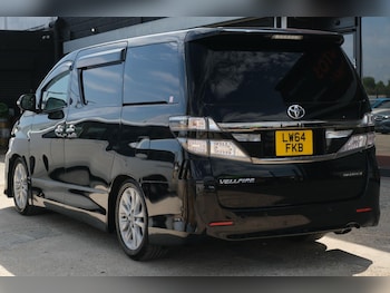 Used Toyota Vellfire 2014 for sale - 79349489: Photo