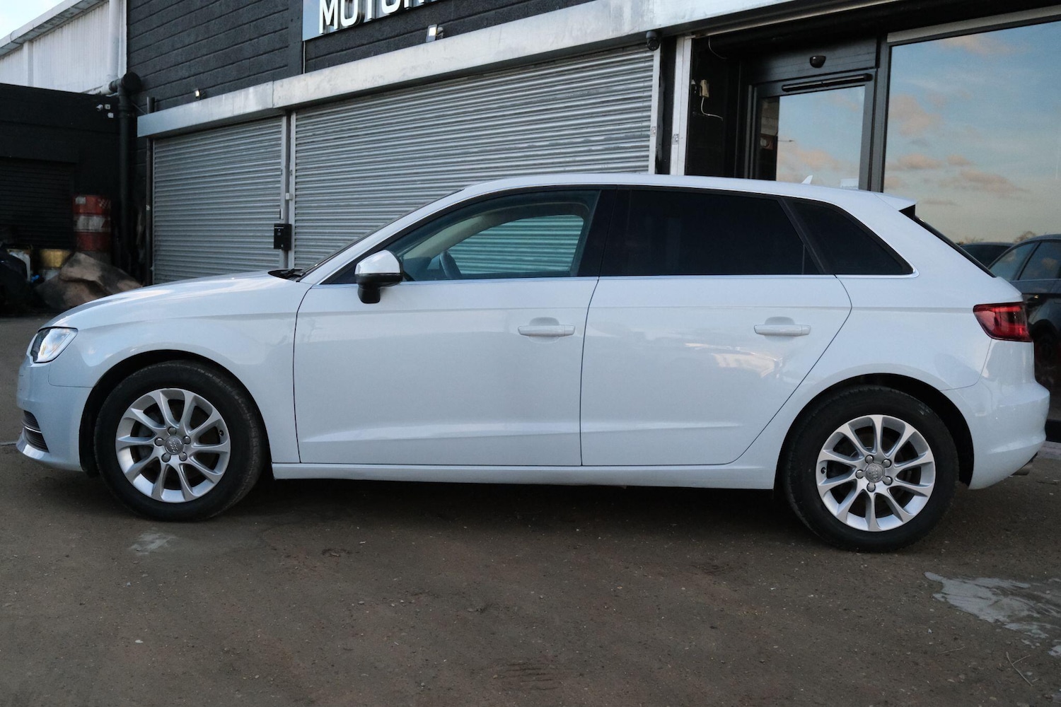 Used Audi A3 for sale - 76942474: Photo 6