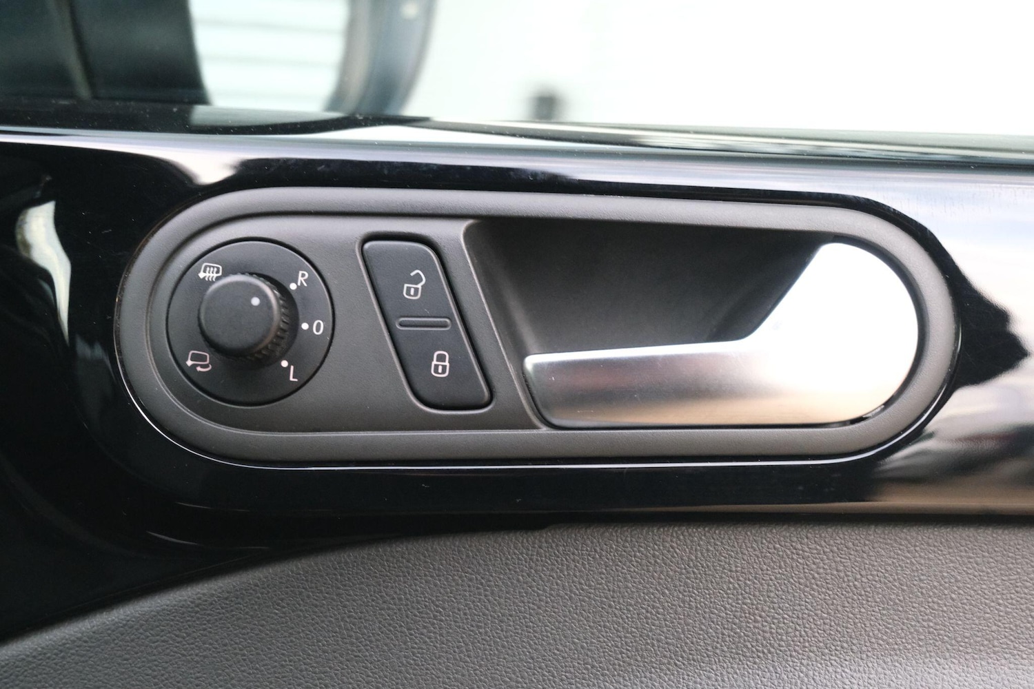 Used Volkswagen Beetle for sale - 76537683: Photo 24