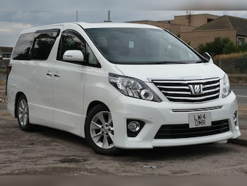 2025 (14) - Top Tier – High-Spec, Dual Sunroof 5-Door