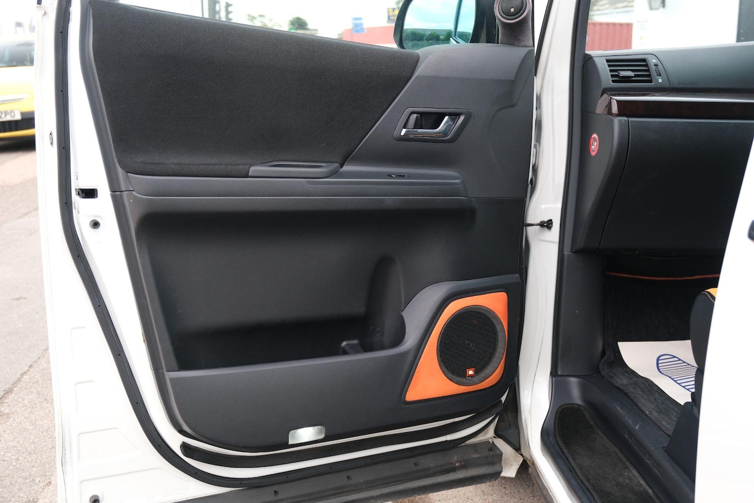 Vehicle 83